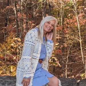 Meet your Posher, Lola